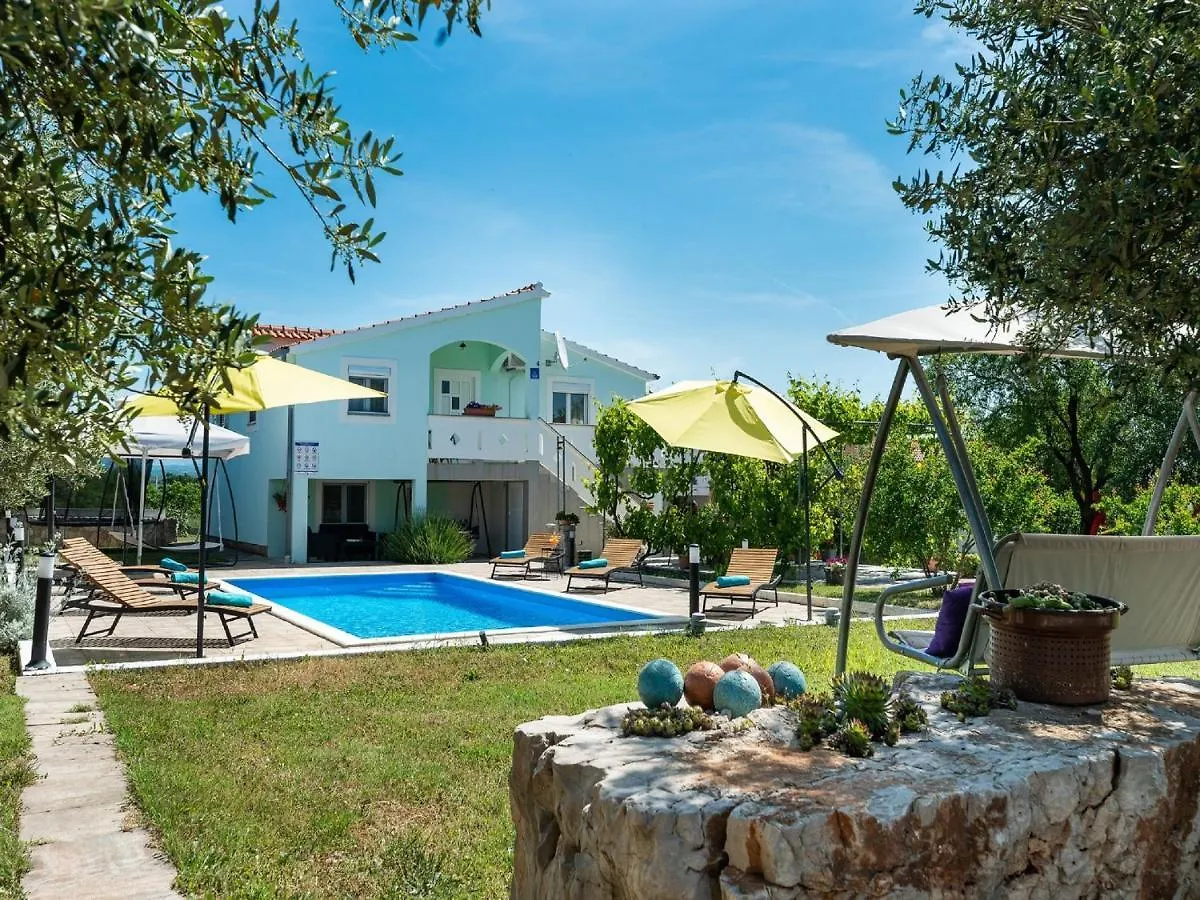 Holiday House Marina With Pool Sukosan Holiday home