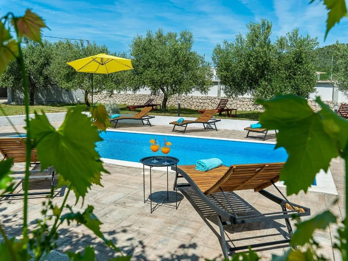 Holiday House Marina With Pool Sukosan Holiday home