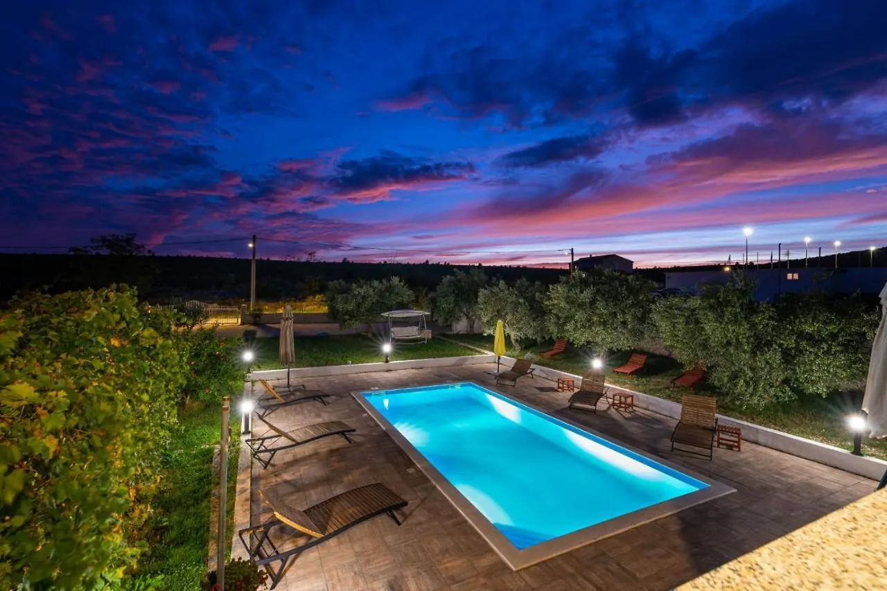 Holiday House Marina With Pool Sukosan Holiday home