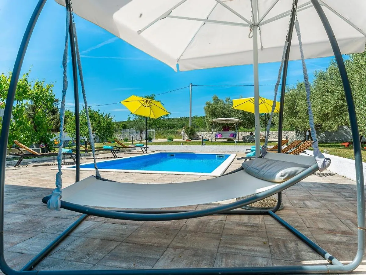 Holiday House Marina With Pool Sukošan 펜션